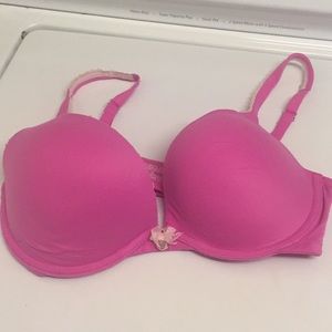 Victoria’s Secret pink push-up bra 34B